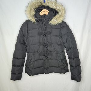 Gap Ladies Black Short Winter Puffer Coat with Hood And Toggle Buttons Size S